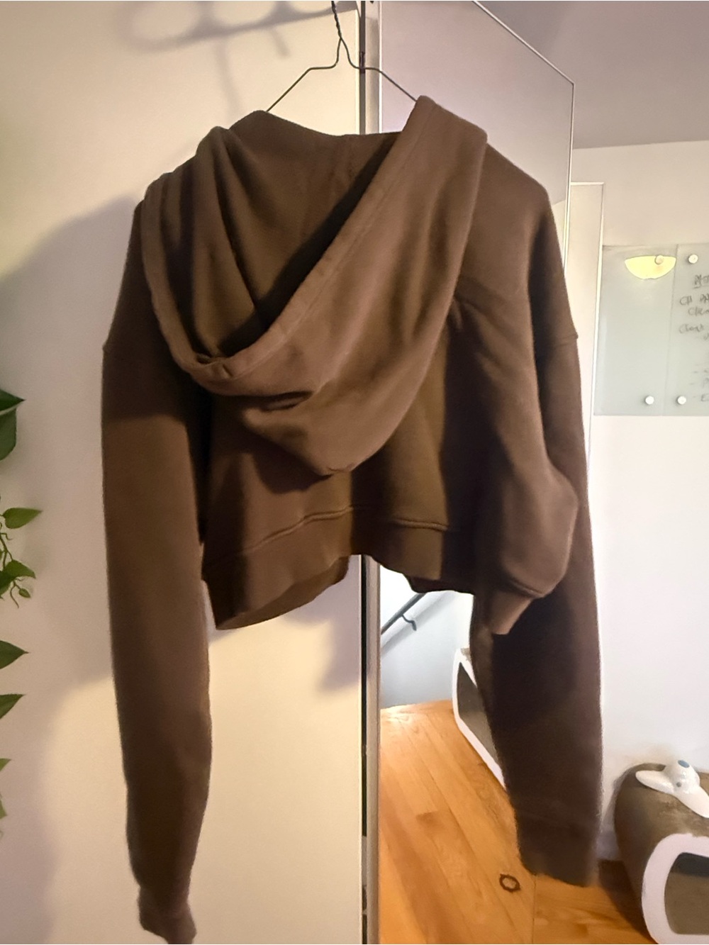 Elwood Women's Chocolate Brown Cropped Zip Hoodie Jacket - Picture 2 of 4